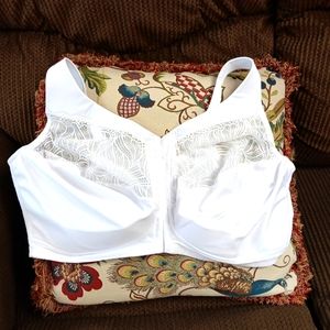 Glamorise Full Figure Plus 50G Magic Lift Lace Front-Closure White BRA